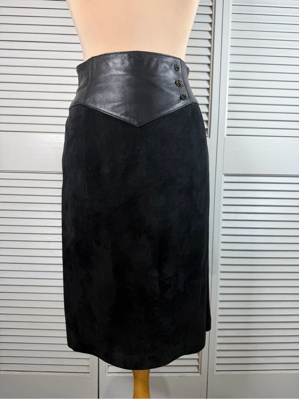Dana Brooke Black Suede Leather Midi Skirt‎ Vintage Y2K Size 8